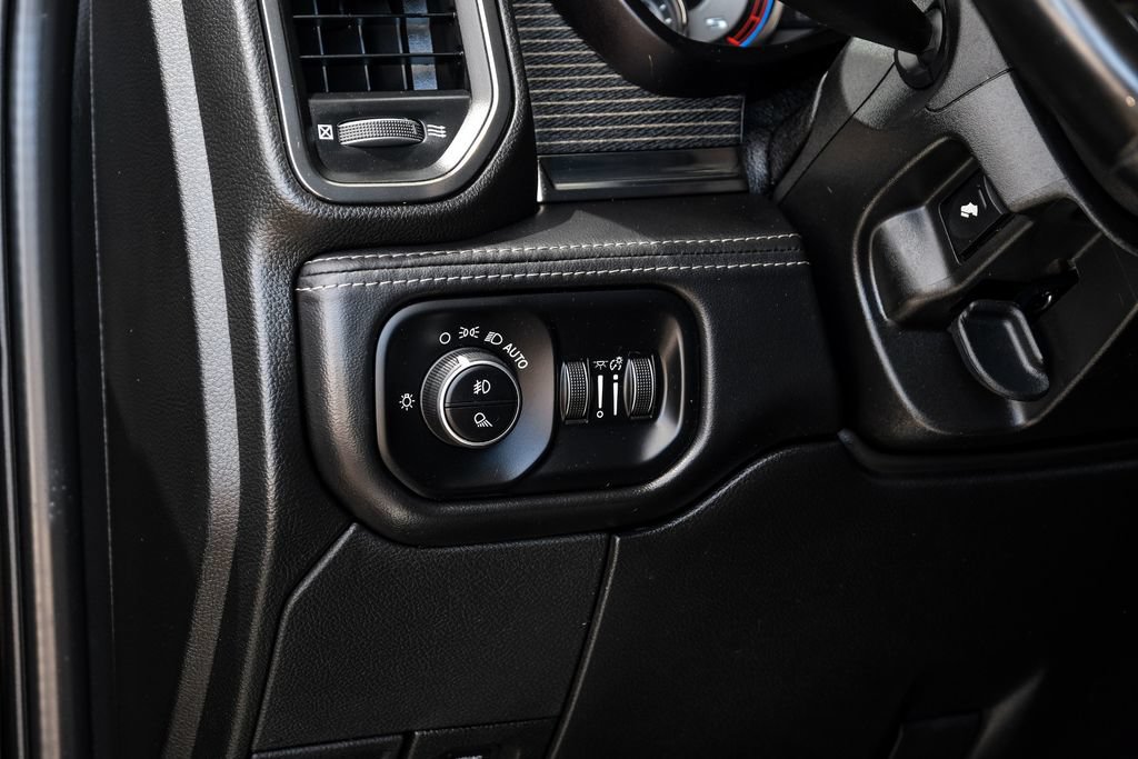 Used 2021 RAM 3500 Limited AWD/4WD image 31