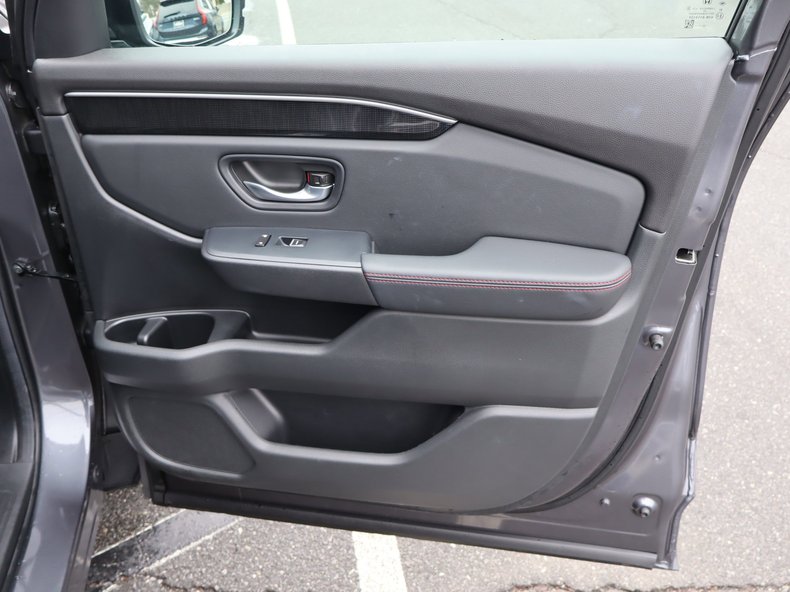 Used 2025 Honda Pilot Black Edition image 41