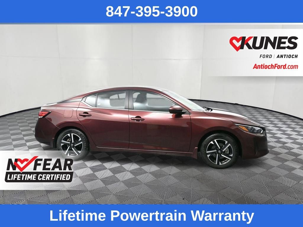 Used 2024 Nissan Sentra SV image 2