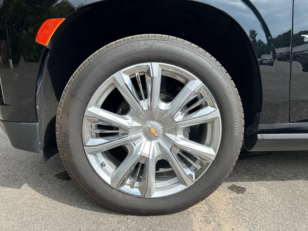 Used 2023 Chevrolet Tahoe High Country AWD/4WD image 10
