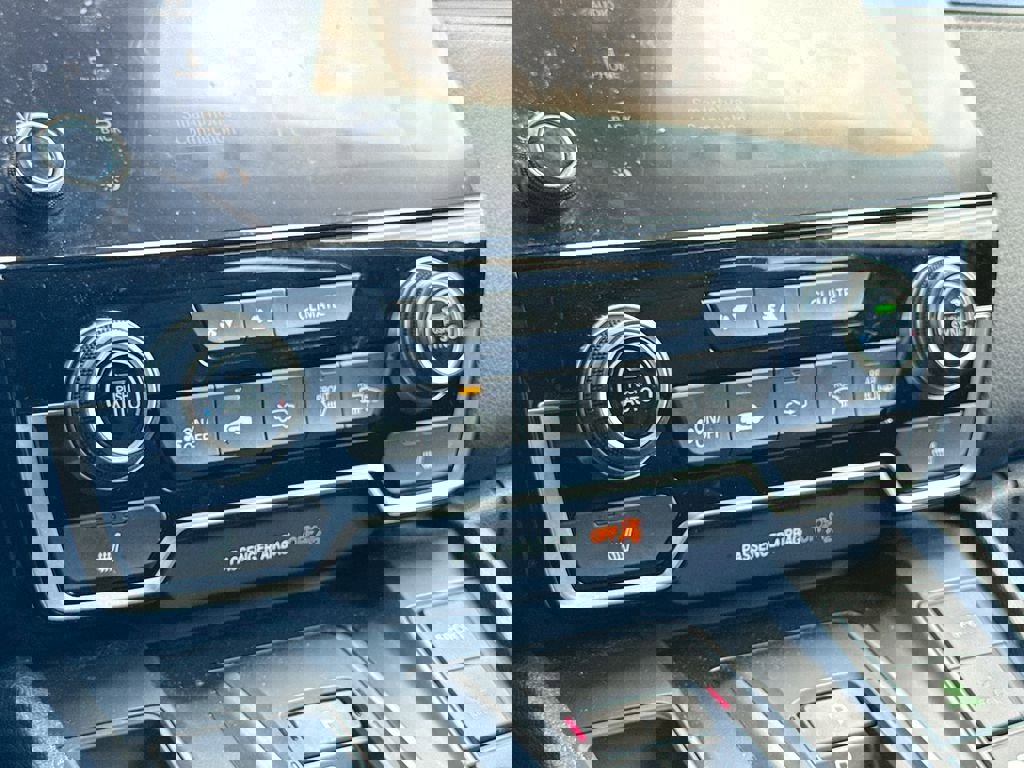 Used 2021 Honda CR-V Touring image 28