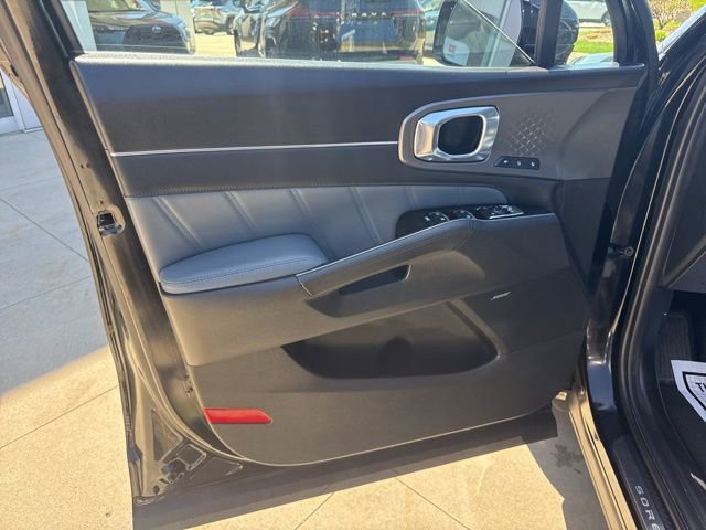Used 2025 Kia Sorento SX Prestige AWD/4WD image 22