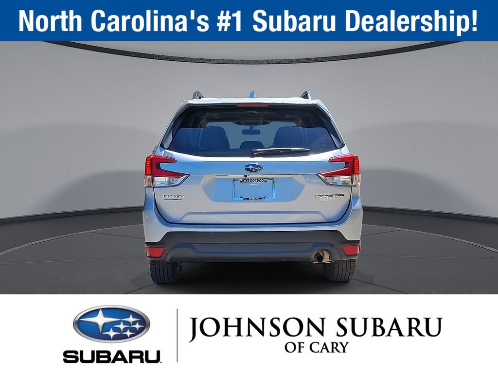 Used 2022 Subaru Forester Premium AWD/4WD image 25
