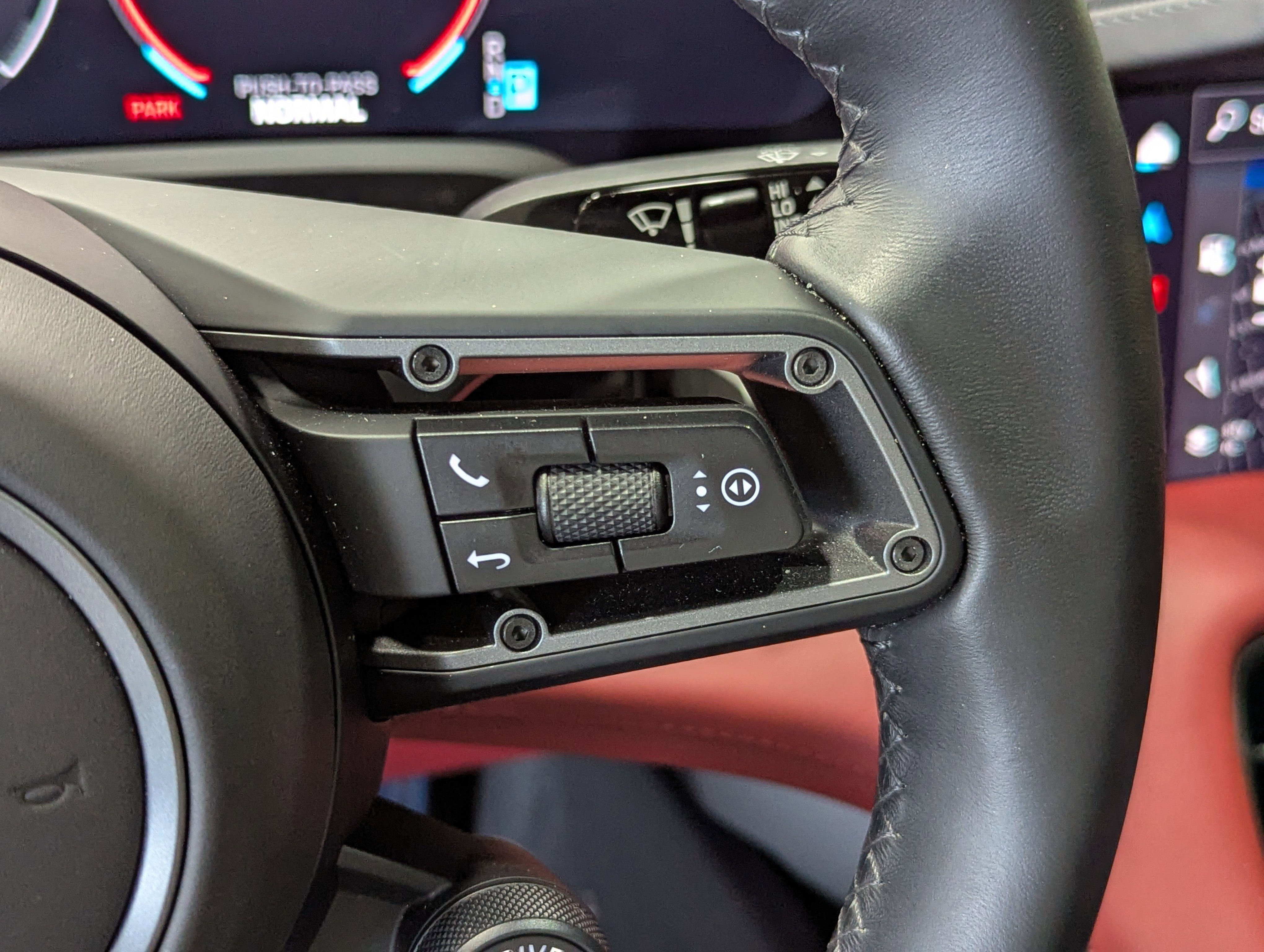 Used 2025 Porsche Taycan 4S image 40