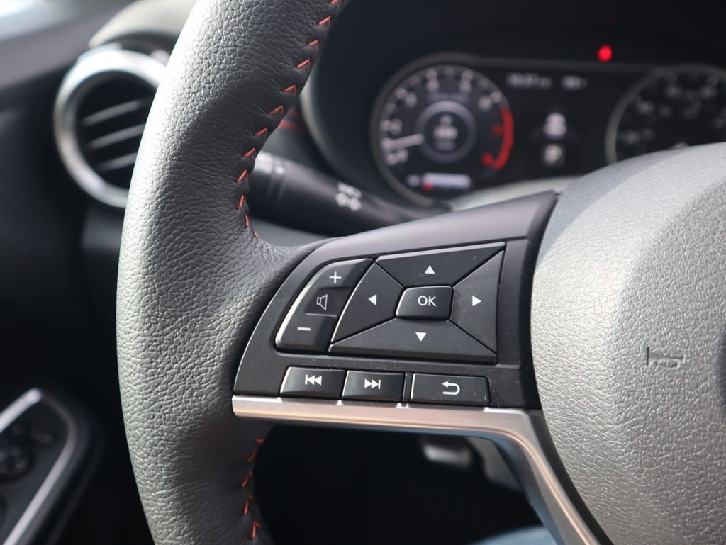 New 2025 Nissan Versa SR w/ Trunk Package image 21