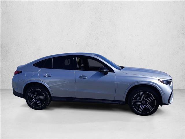 Used 2024 Mercedes-Benz GLC 300 4MATIC image 4