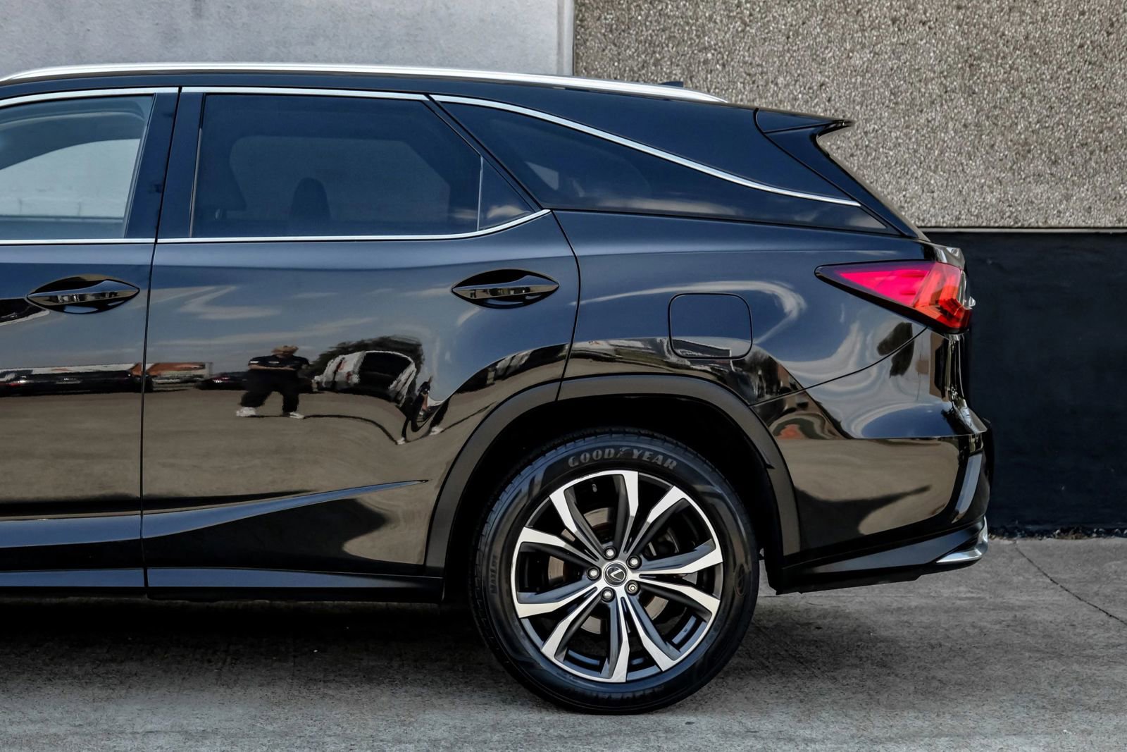 Used 2019 Lexus RX 350L FWD image 13