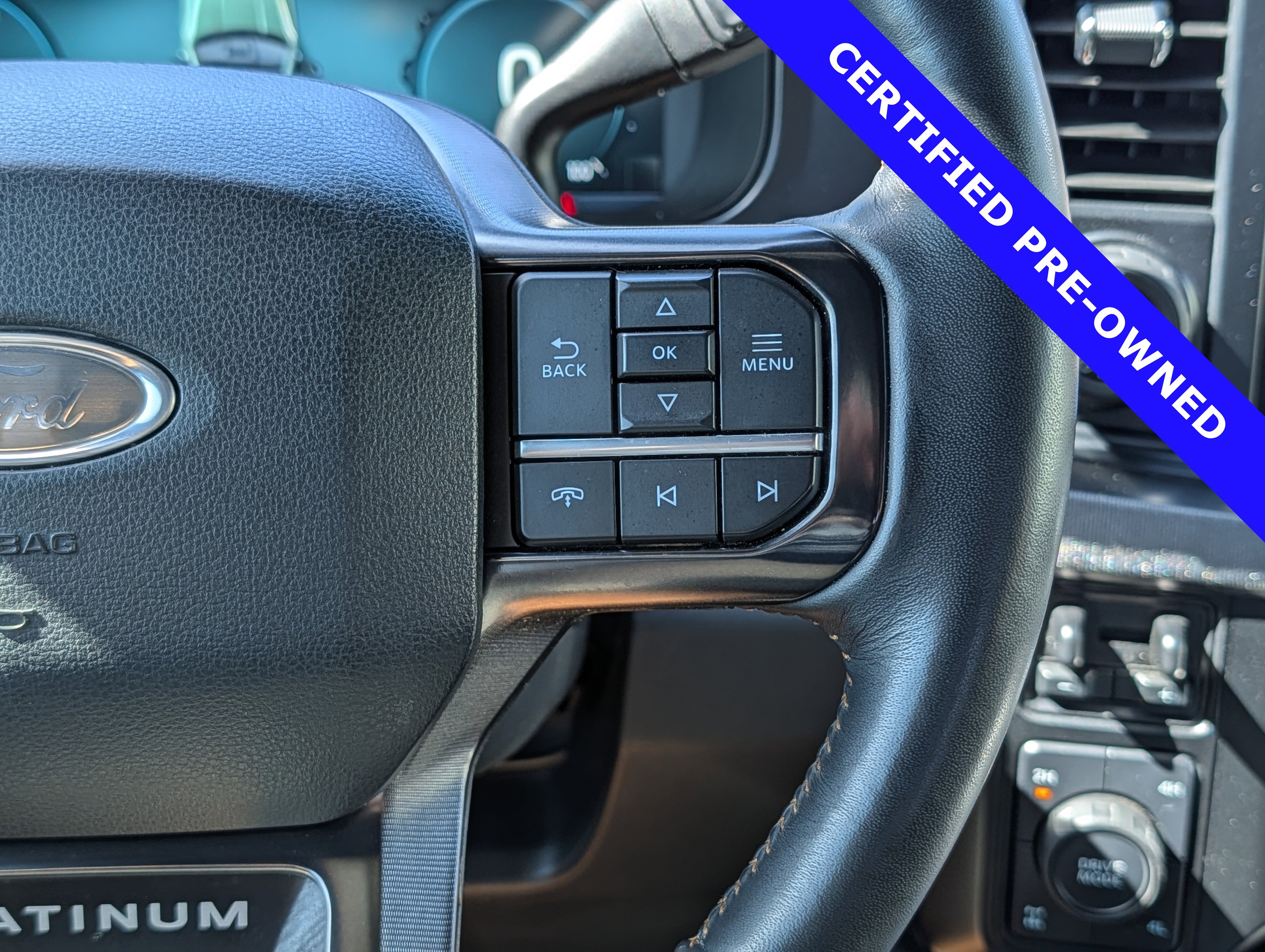Certified 2023 Ford F250 4x4 Crew Cab Super Duty image 28