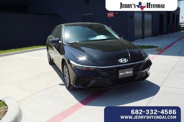 New 2025 Hyundai Elantra Blue