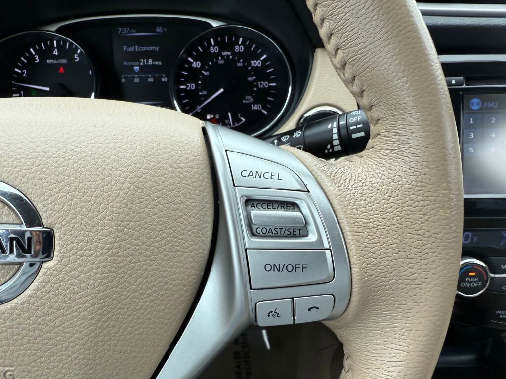 Used 2014 Nissan Rogue SL image 14