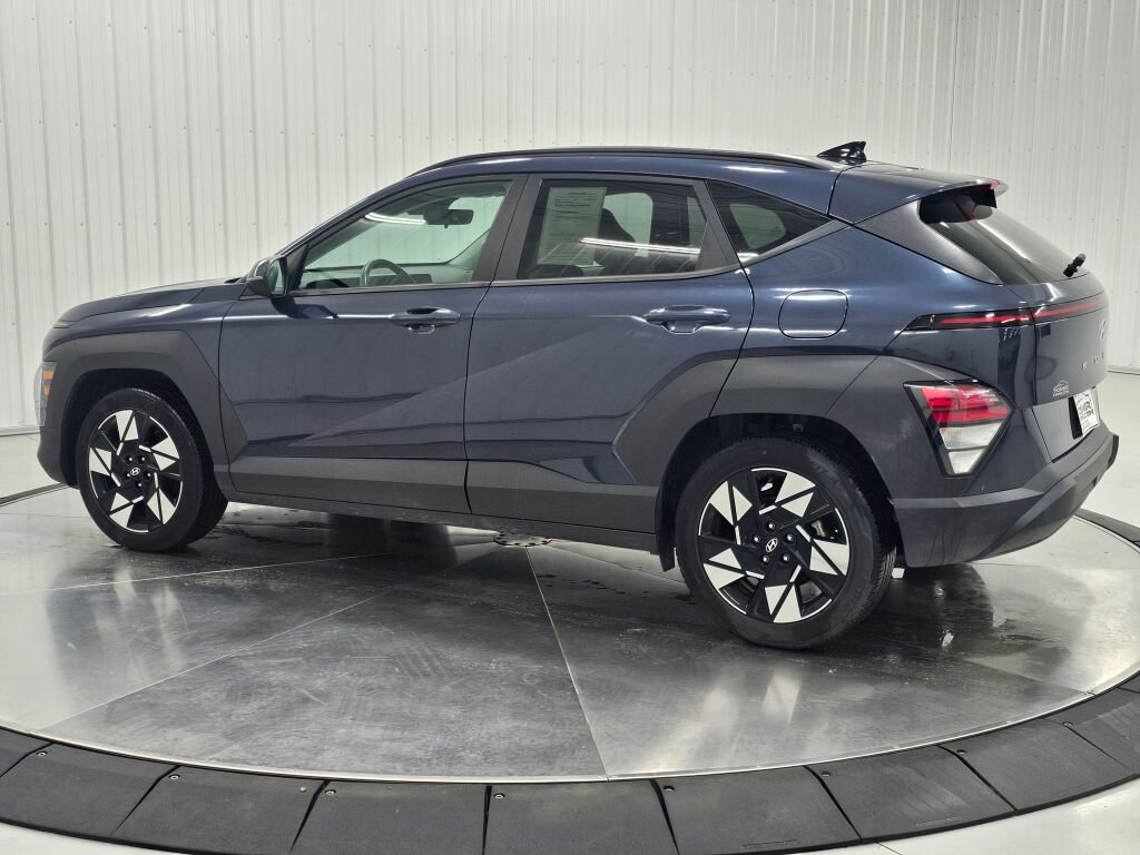 Used 2024 Hyundai Kona SEL FWD image 3