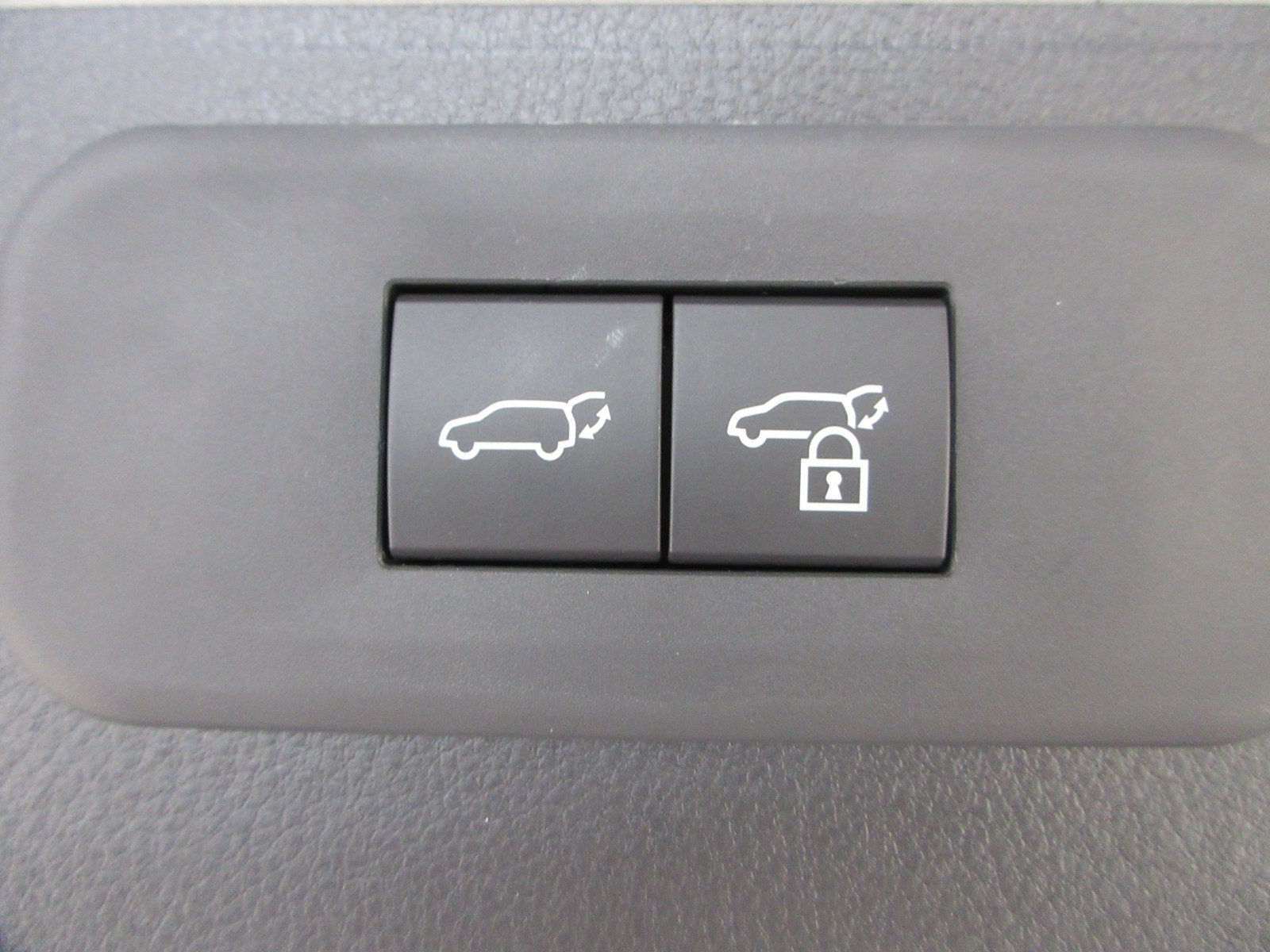 Used 2026 Lexus TX 500h AWD w/ Technology Package image 63
