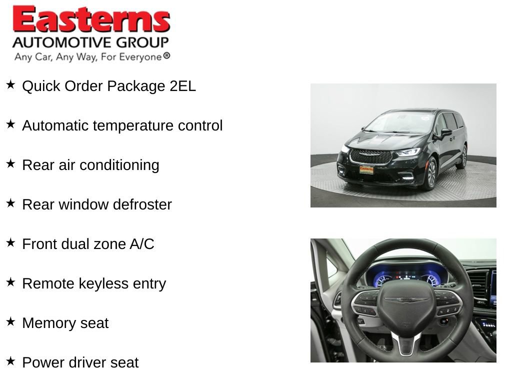 Used 2023 Chrysler Pacifica Touring-L image 11