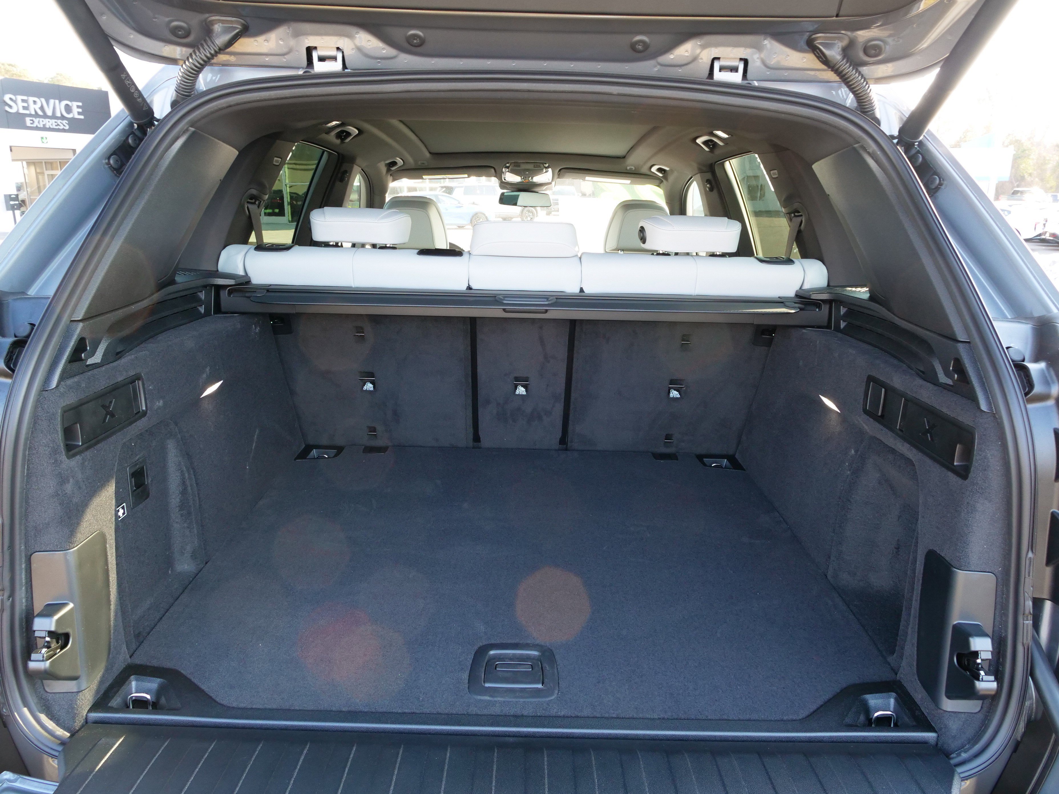 New 2026 BMW X5 xDrive40i w/ M Sport Package image 11