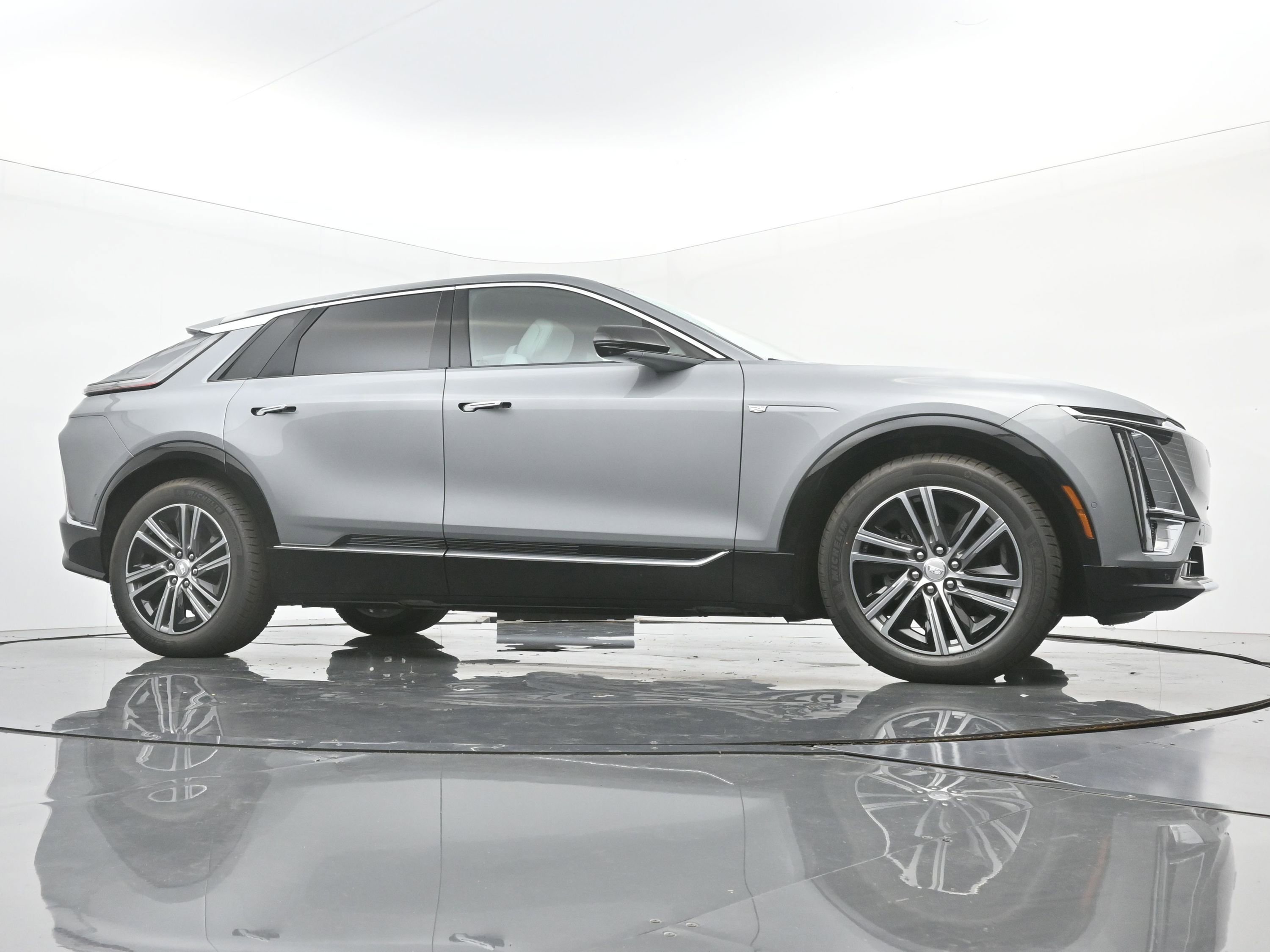 New 2026 Cadillac Lyriq Luxury image 21