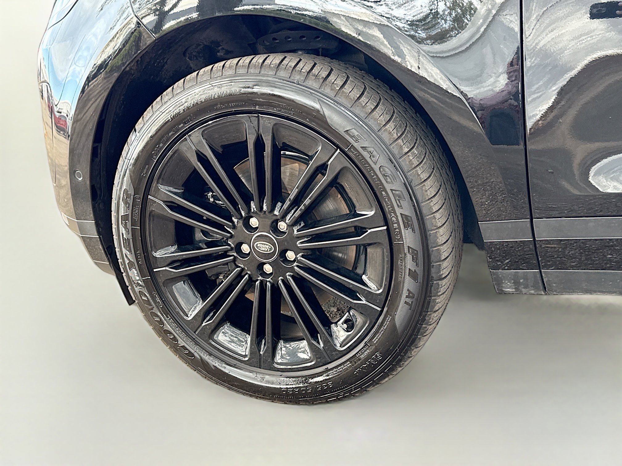 Used 2026 Land Rover Range Rover Evoque S image 41