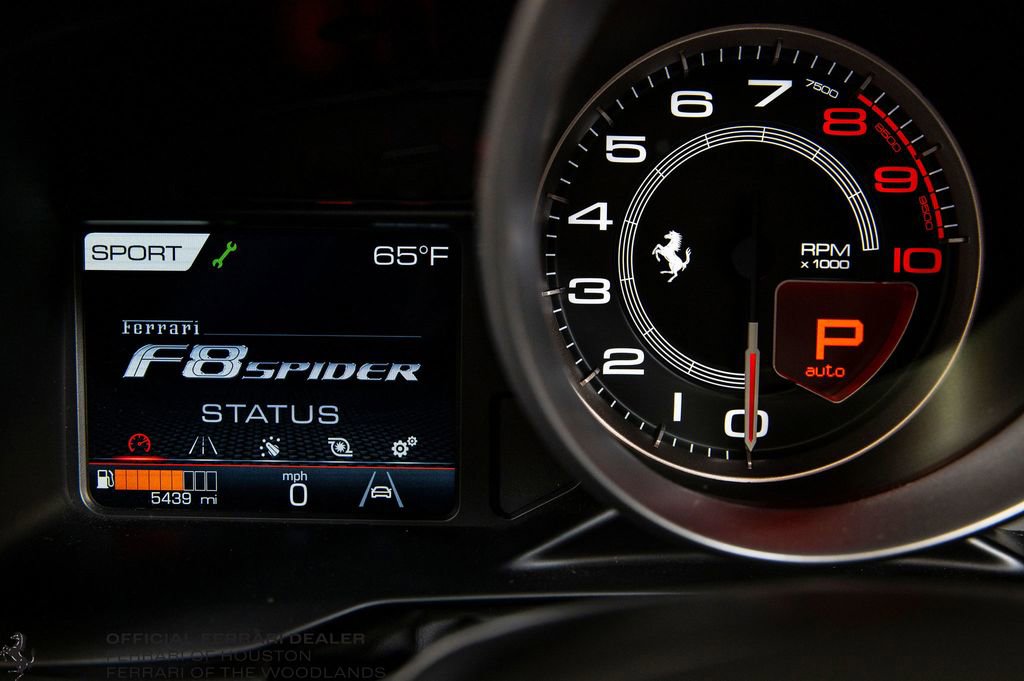 Used 2021 Ferrari F8 Tributo image 13