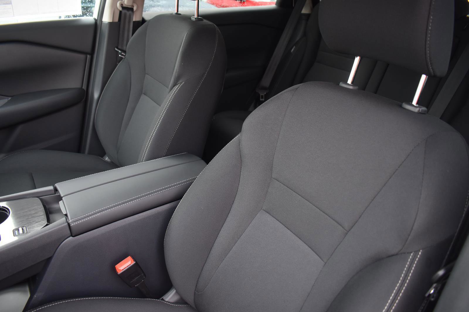 Used 2026 Nissan Rogue S FWD image 23