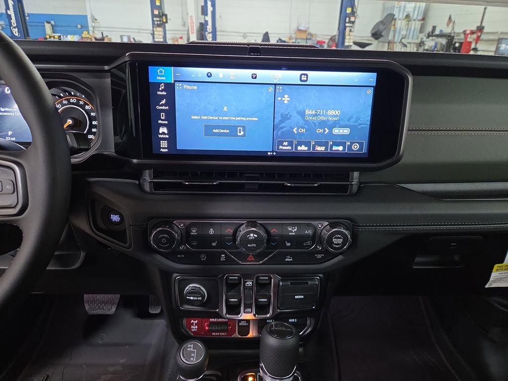 New 2026 Jeep Gladiator Mojave image 16