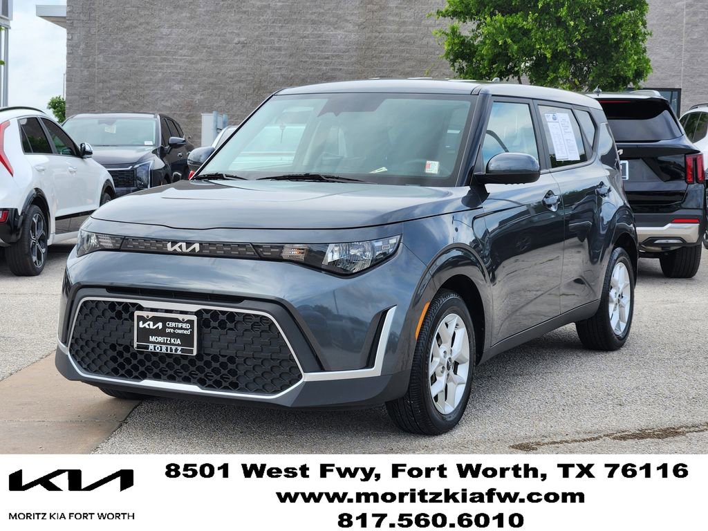 Certified 2023 Kia Soul LX w/ LX Technology Package FWD image 3