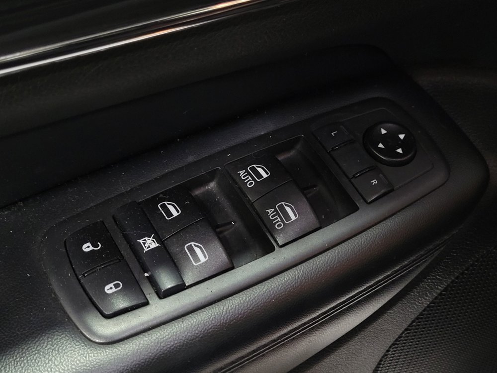 Used 2020 Jeep Grand Cherokee Limited AWD/4WD image 27
