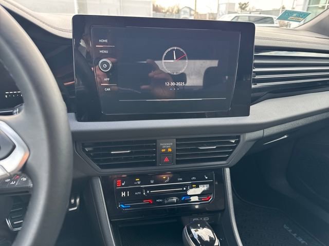 Certified 2025 Volkswagen Jetta Sport image 24