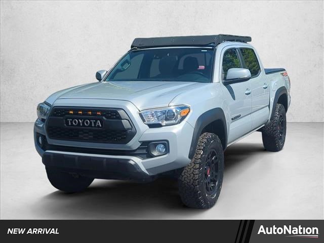 Used 2020 Toyota Tacoma TRD Off-Road image 1