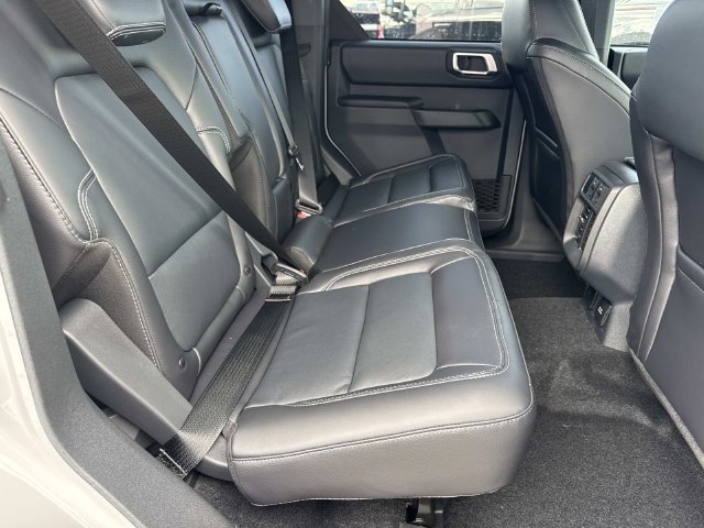 New 2026 Ford Bronco Outer Banks AWD/4WD image 12