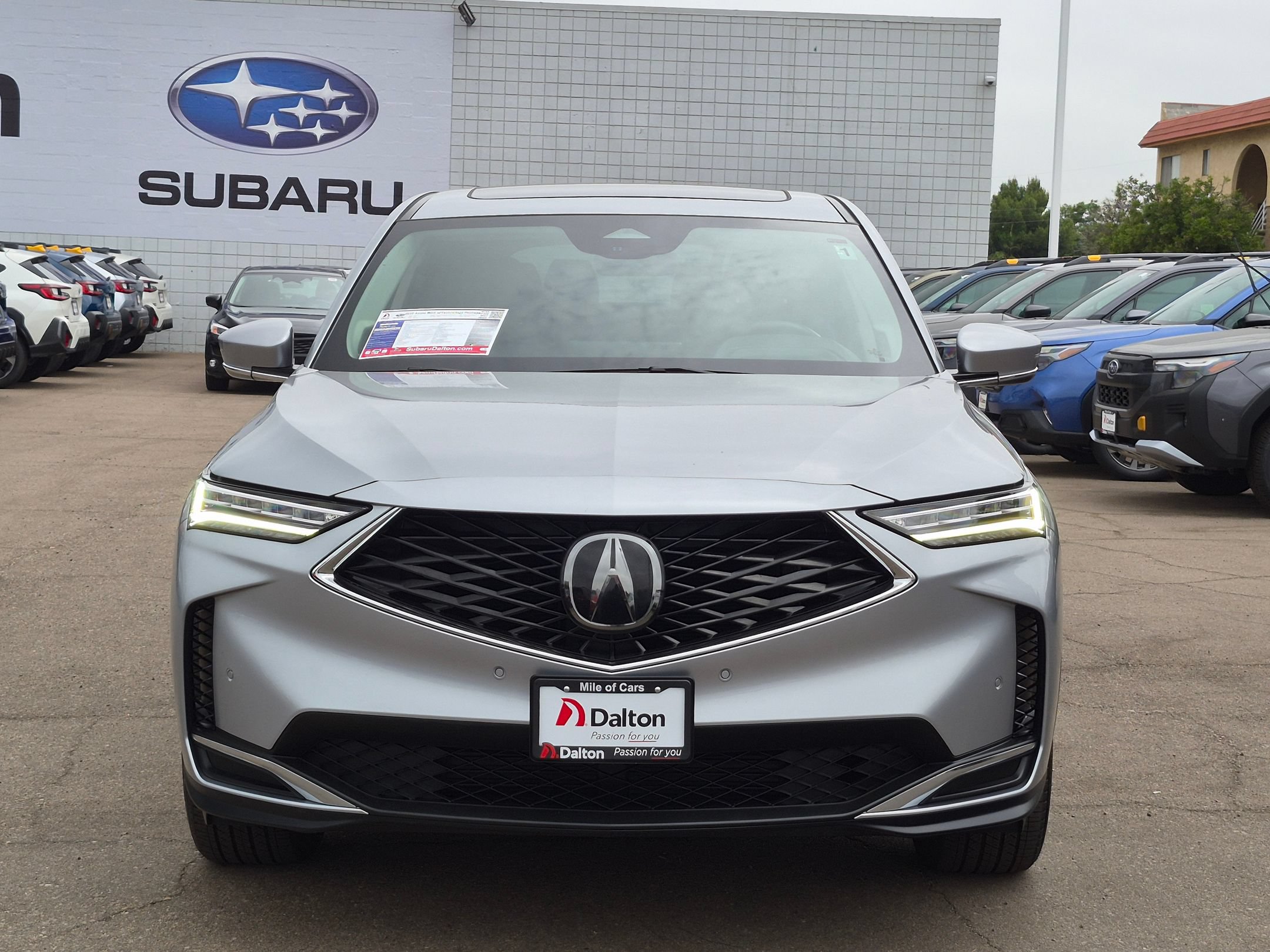 Used 2025 Acura MDX SH-AWD w/ Technology Package image 2