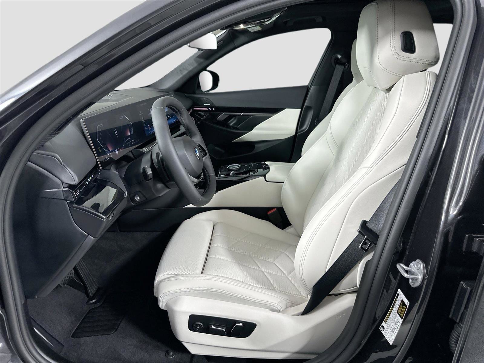 Certified 2026 BMW 530i w/ Premium Package RWD image 23