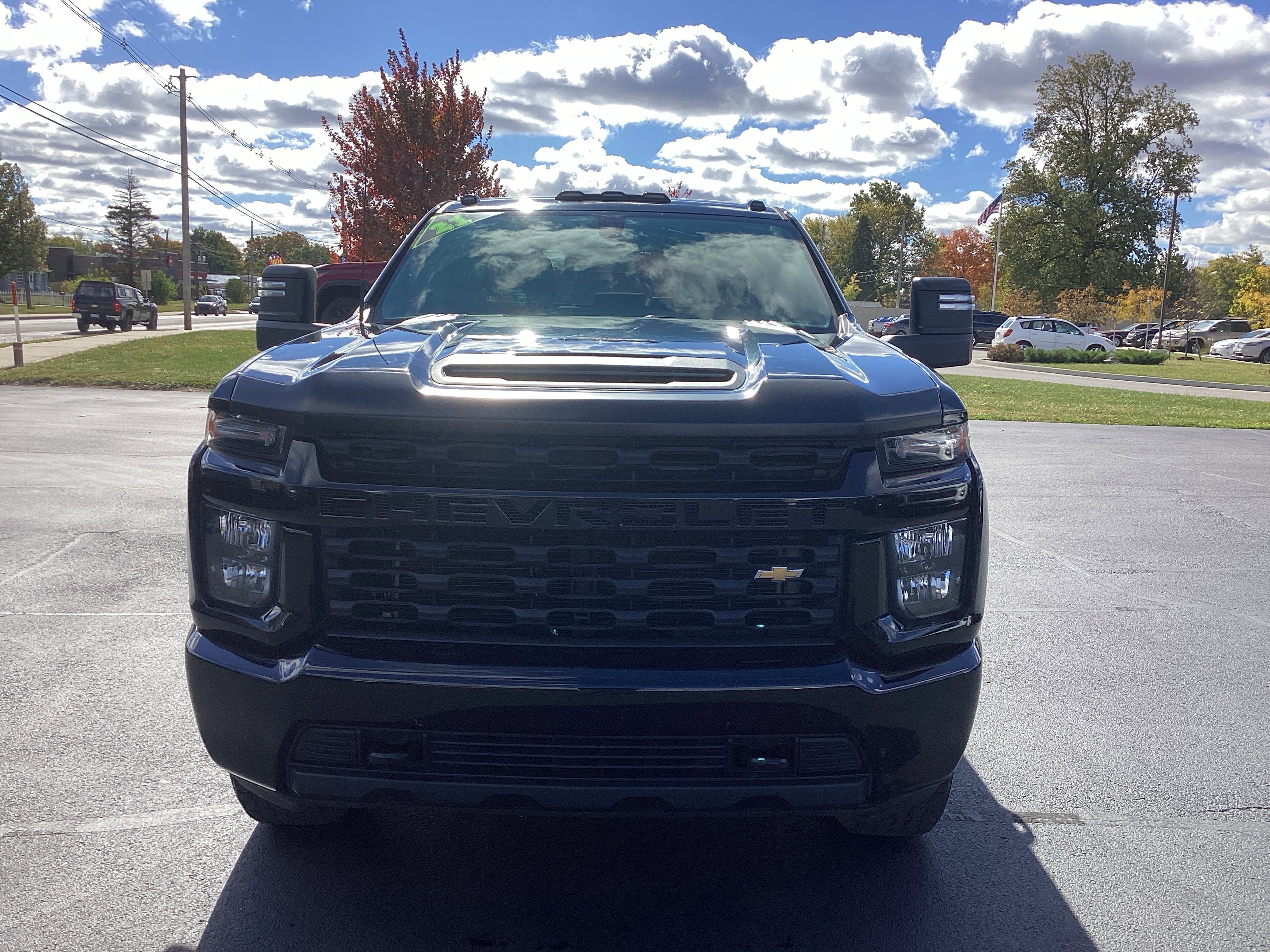 Used 2021 Chevrolet Silverado 2500 Custom w/ Custom Convenience Package image 9