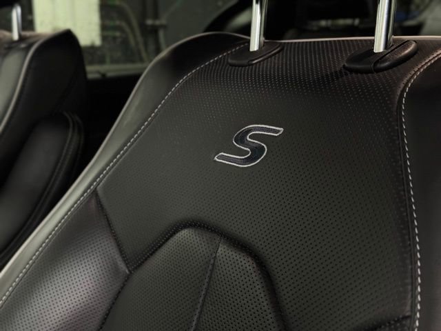 Certified 2025 Chrysler Pacifica Limited image 18