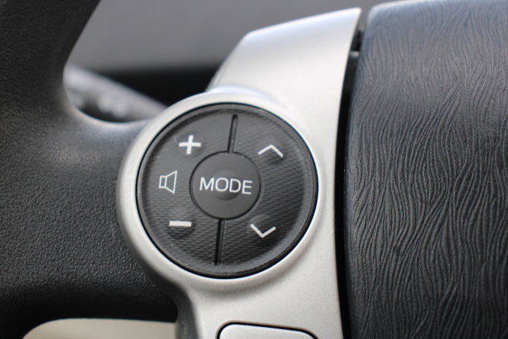 Used 2015 Toyota Prius Three image 22