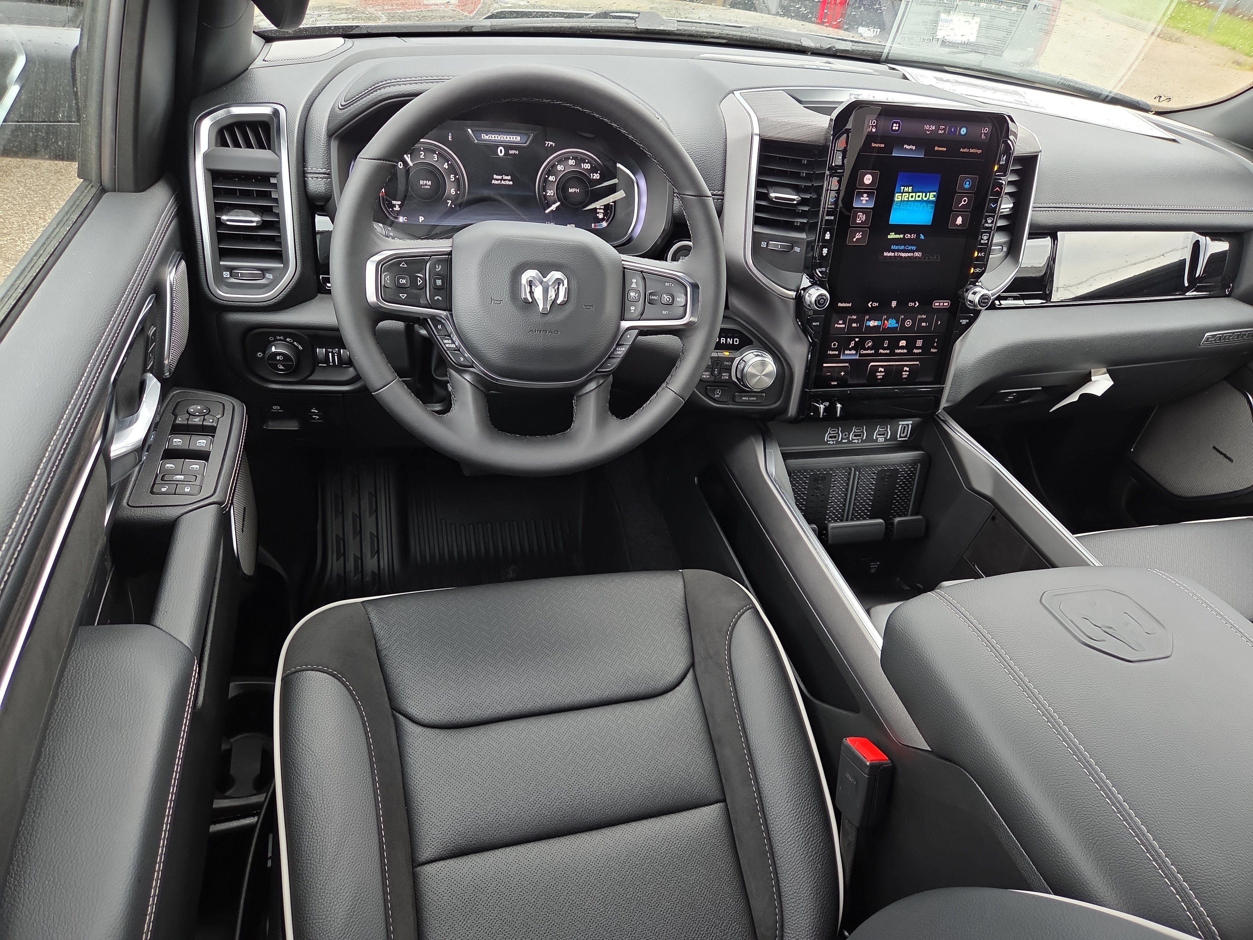 New 2026 RAM 1500 Laramie AWD/4WD image 7
