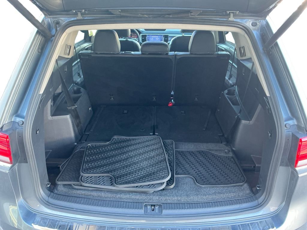 Used 2022 Volkswagen Atlas SEL Premium image 24