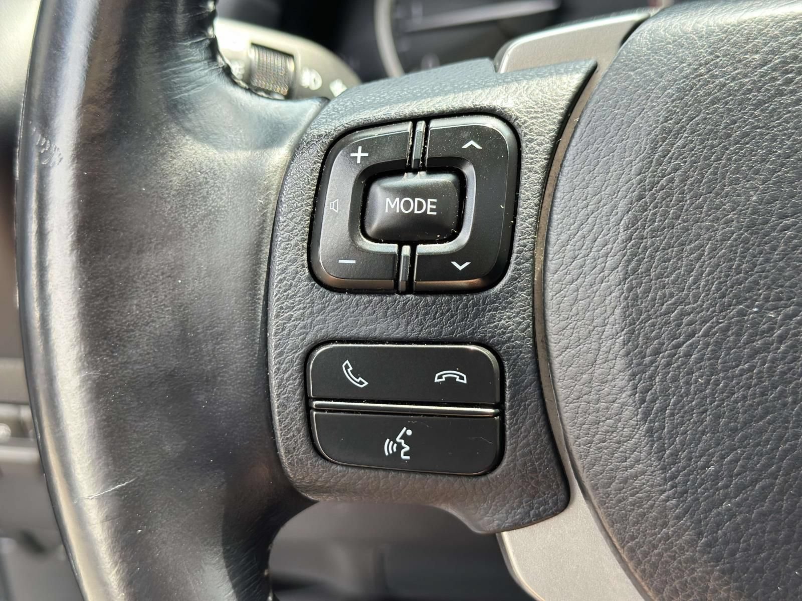 Used 2015 Lexus NX 200t AWD w/ Premium Package image 16