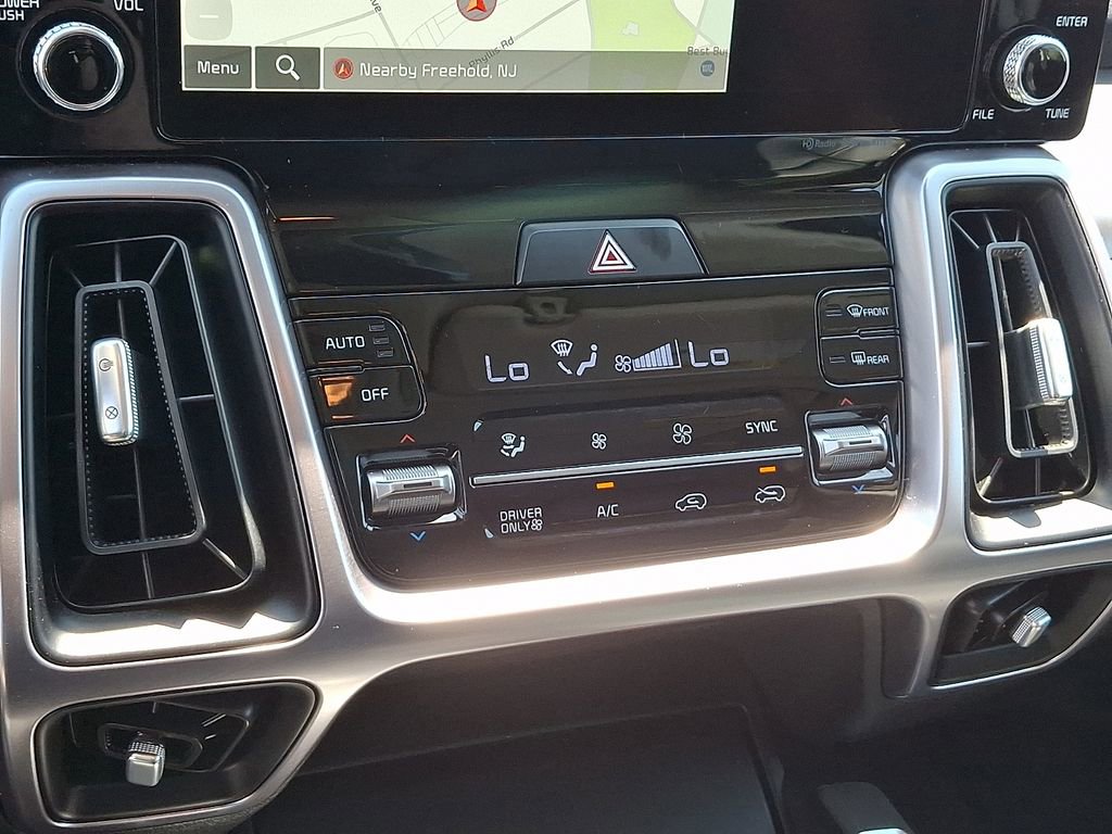 Certified 2023 Kia Sorento EX AWD/4WD image 16