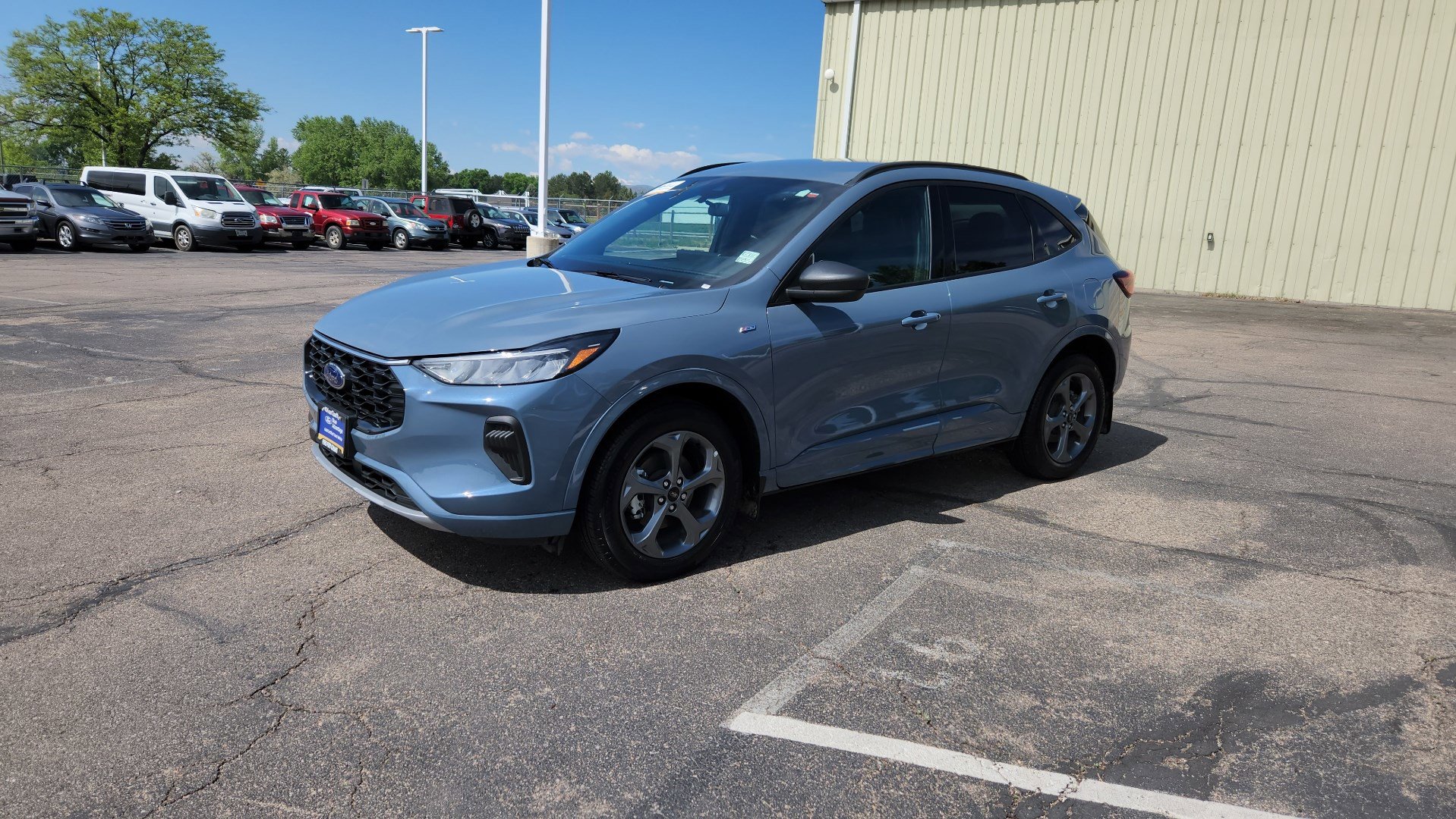 Used 2024 Ford Escape ST-Line w/ Tech Pack #1 AWD/4WD image 4