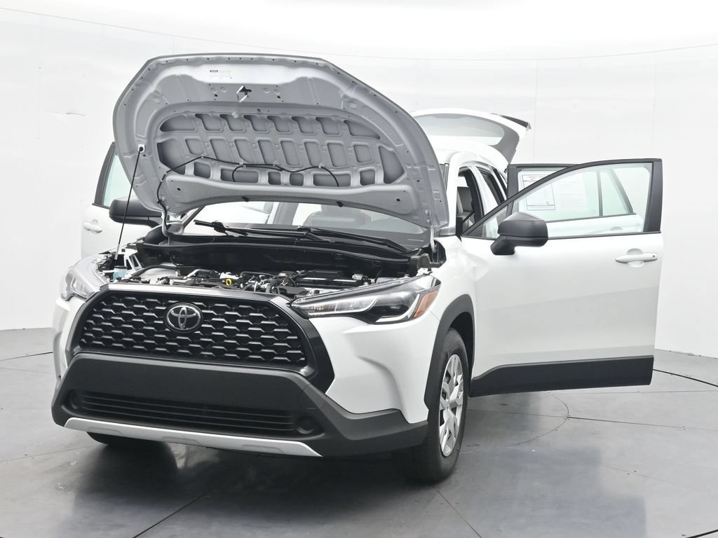 Used 2025 Toyota Corolla Cross L FWD image 43