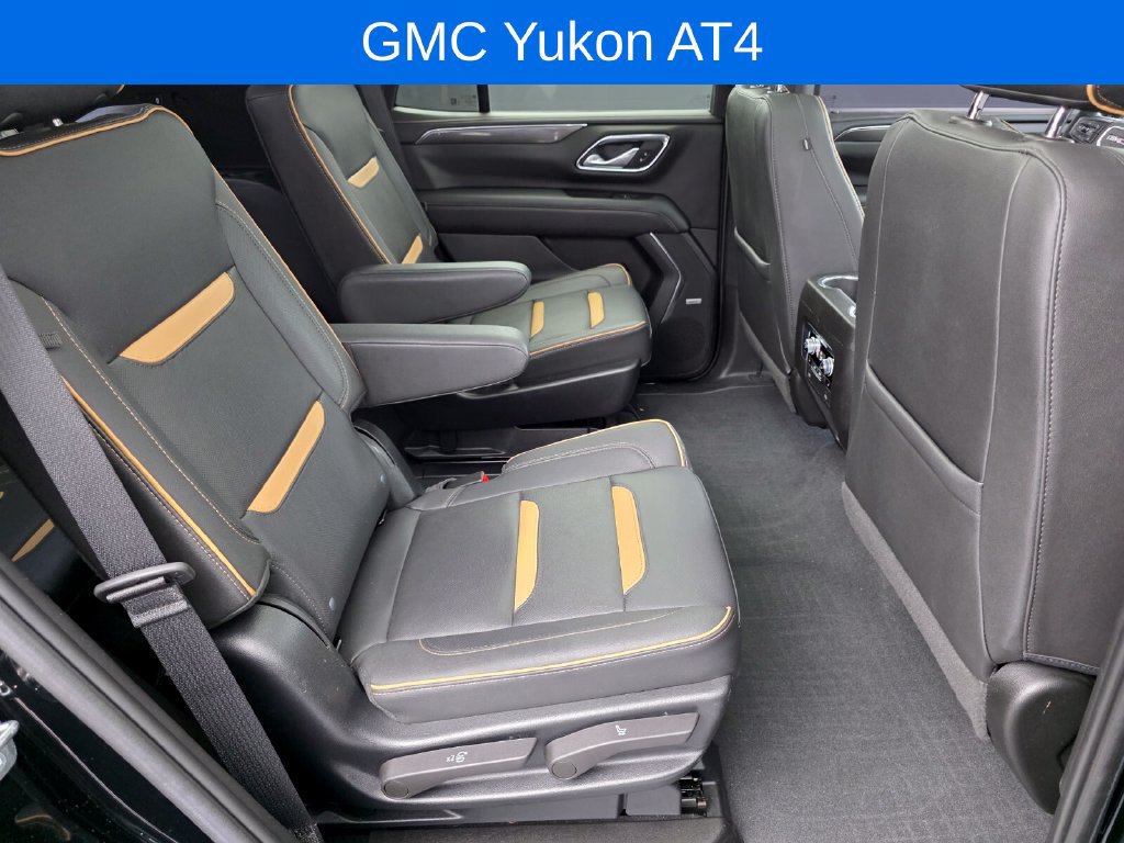 Used 2023 GMC Yukon AT4 w/ Technology Package AWD/4WD image 29