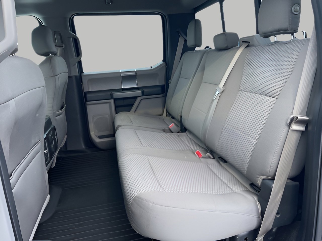 Used 2016 Ford F150 XLT w/ Equipment Group 302A Luxury image 32