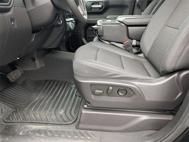 Used 2024 Chevrolet Silverado 1500 Custom Trail Boss w/ LPO, Dark Essentials Package image 11