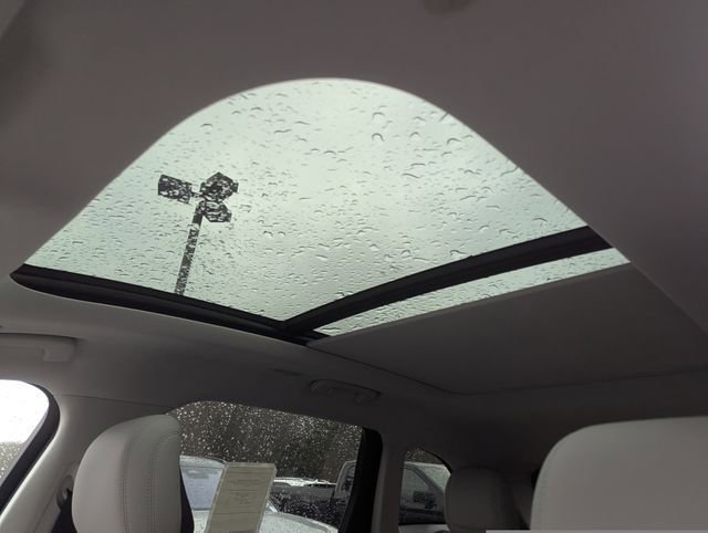 New 2026 Lincoln Nautilus Premier w/ Equipment Group 102A image 19