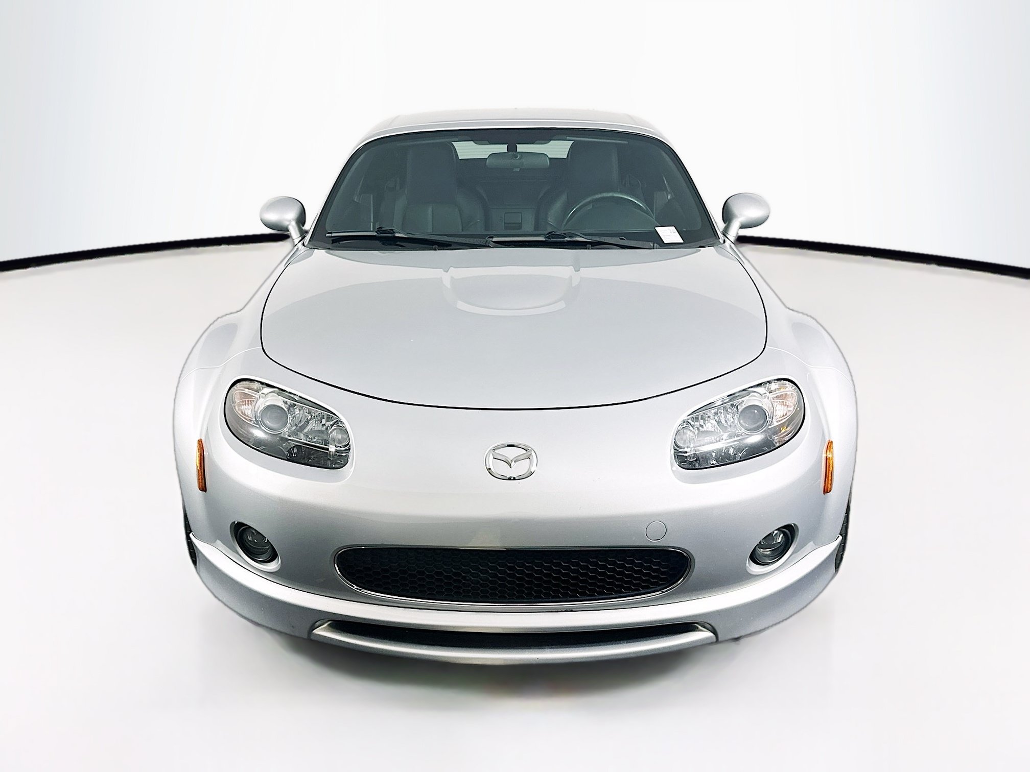 Used 2008 MAZDA MX-5 Miata Grand Touring w/ Appearance Pkg RWD image 2