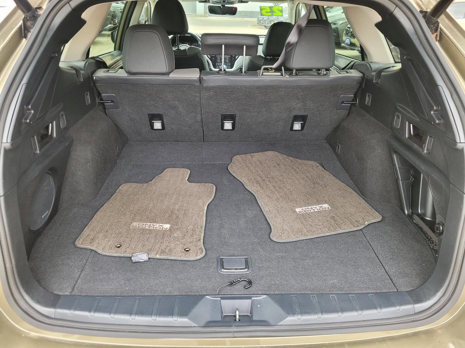 Used 2025 Subaru Outback Onyx Edition AWD/4WD image 19