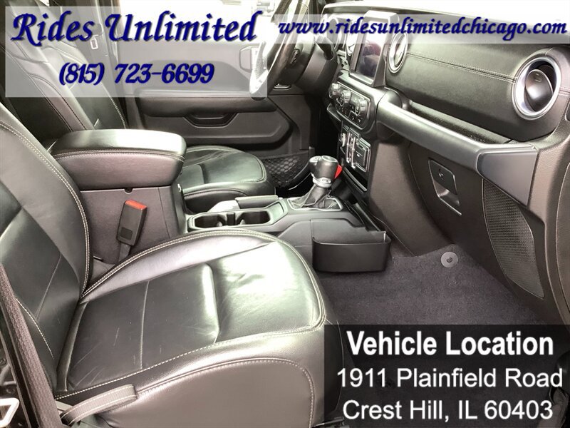 Used 2019 Jeep Wrangler Unlimited Sahara w/ Uconnect 4C Nav & Sound Group AWD/4WD image 38