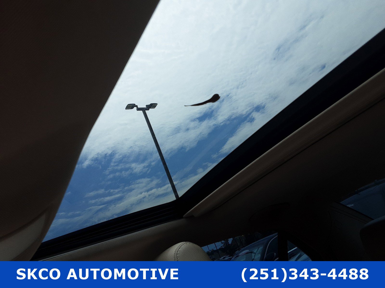 Used 2014 Mercedes-Benz E 350 4MATIC Sedan image 26