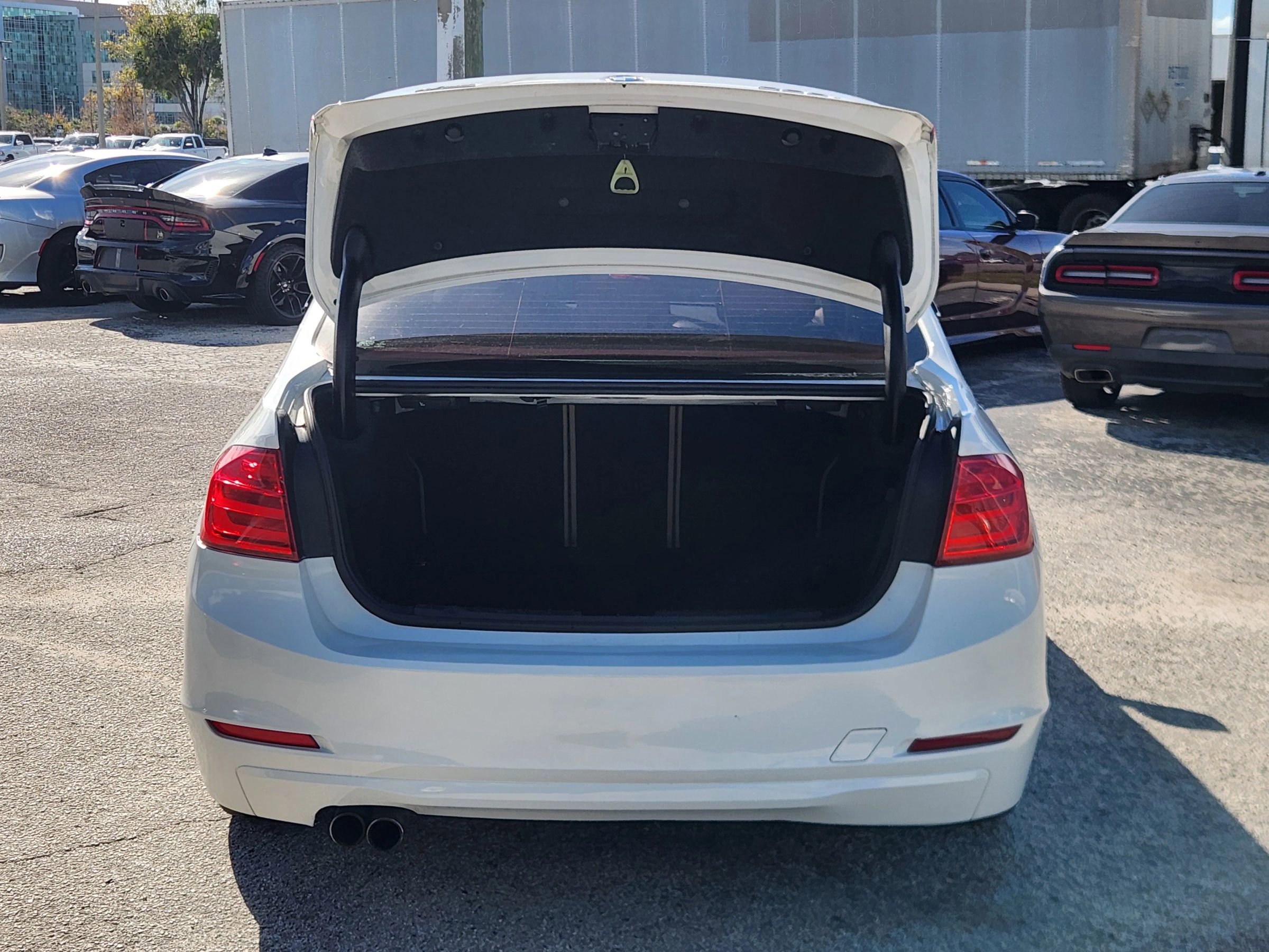 Used 2014 BMW 328i xDrive Sedan w/ Premium Package image 16