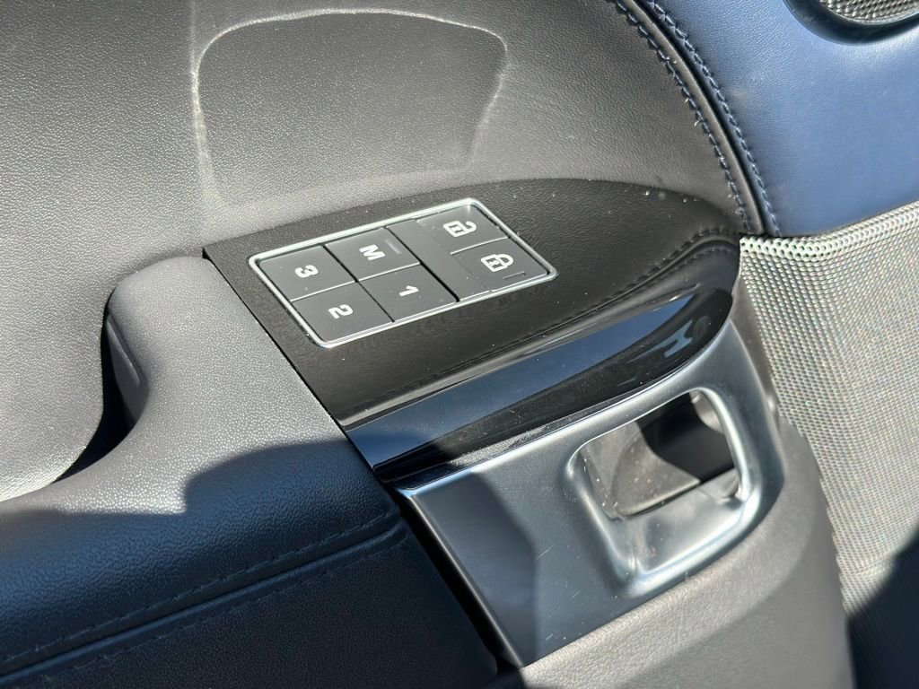 Used 2022 Land Rover Range Rover Sport HST image 19