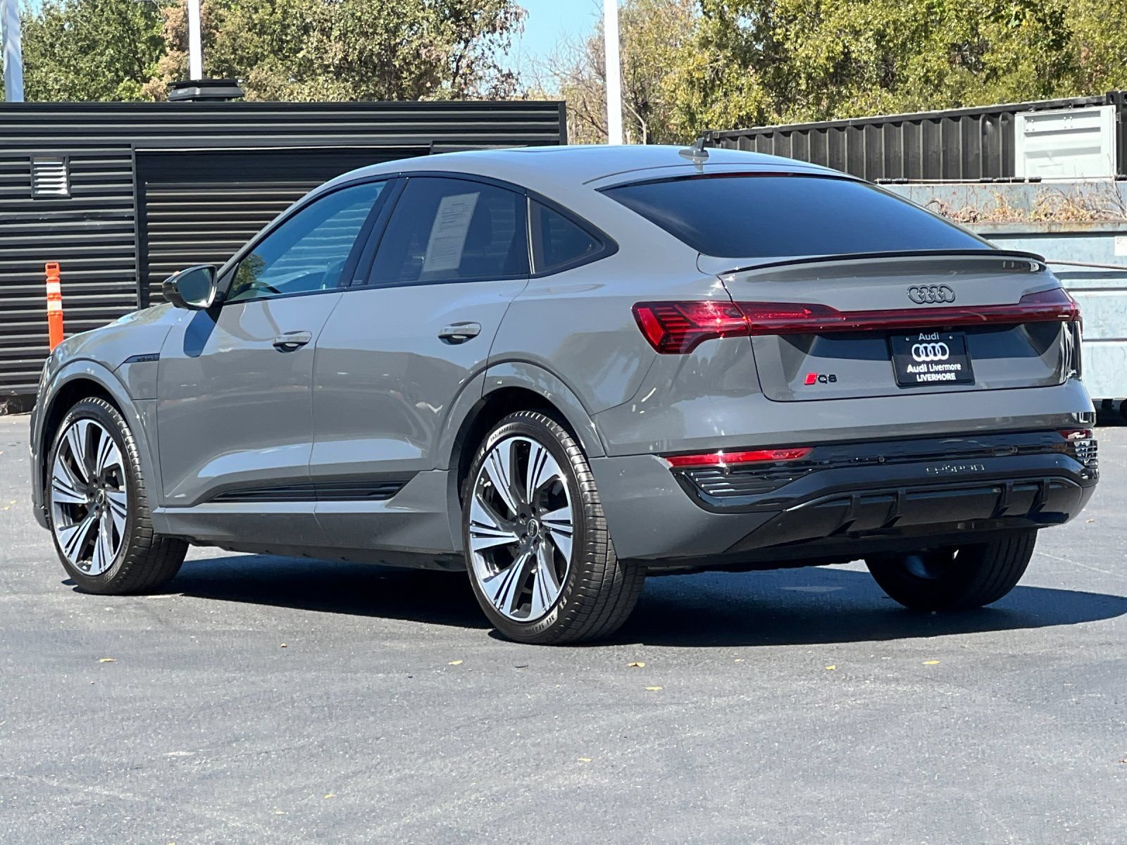 Used 2024 Audi Q8 e-tron Prestige AWD/4WD image 4